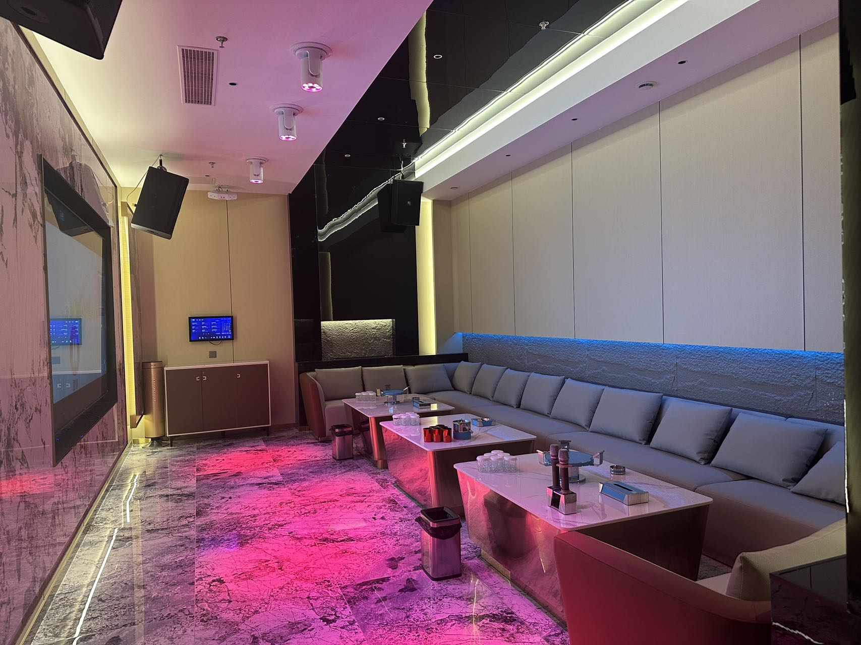 Gallery 3