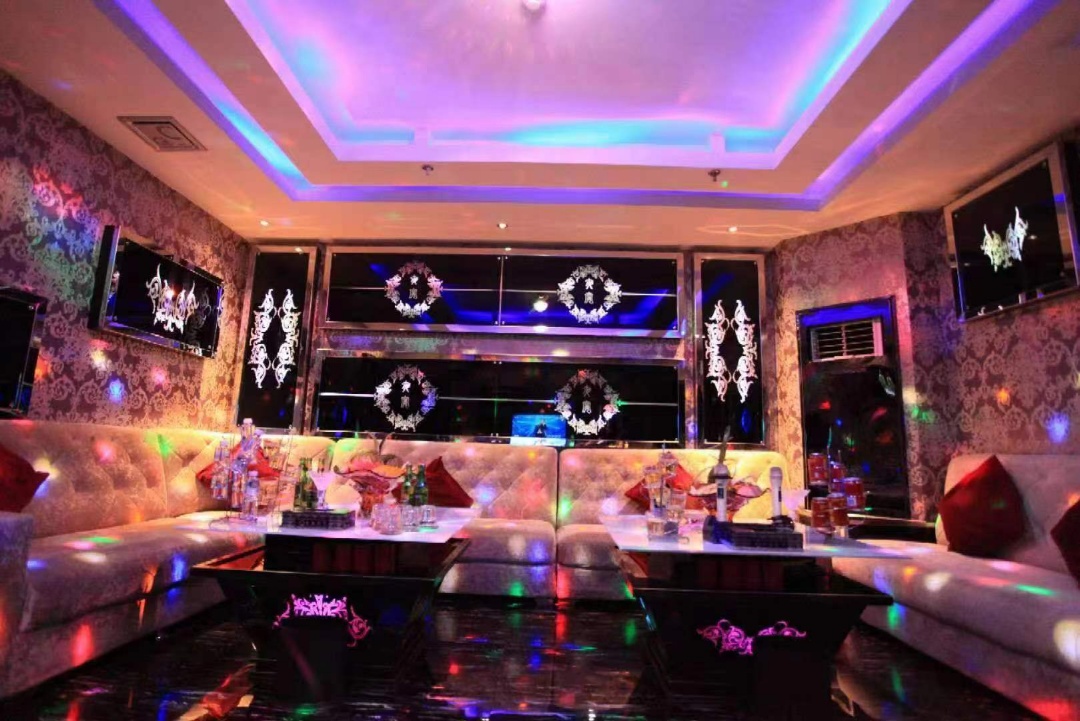 万嫣千红KTV(开源路店)