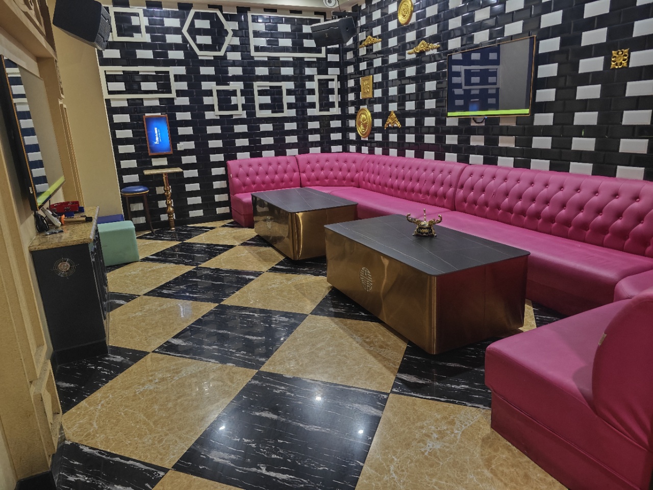 Gallery 3