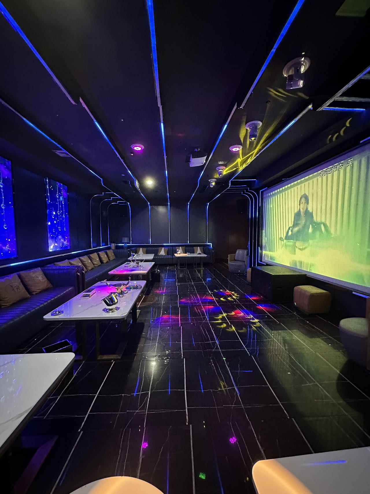 万国会商务会所KTV(金鹰国际店)