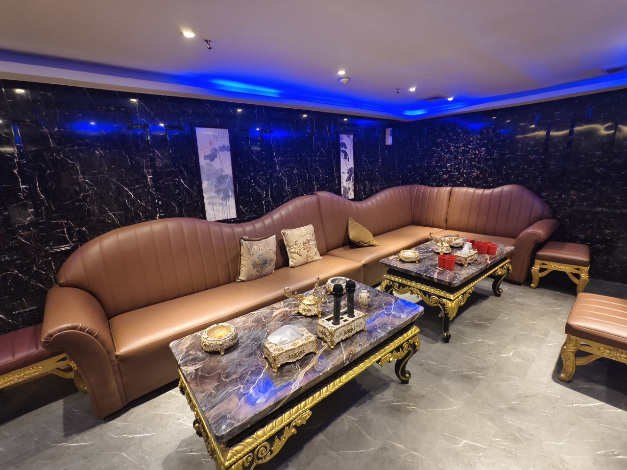 Gallery 2
