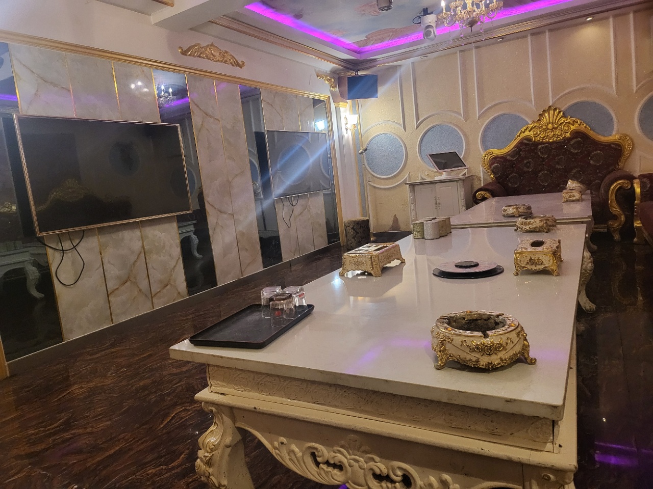 Gallery 2